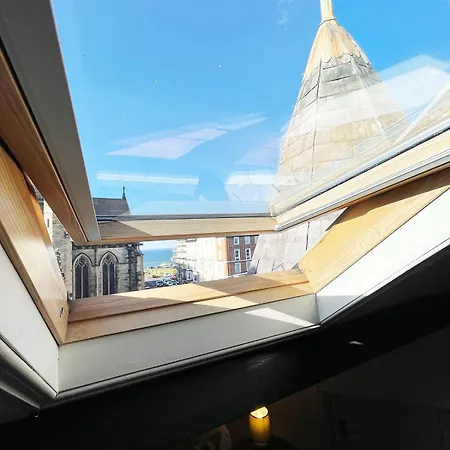Апартаменты Langdale Loft -