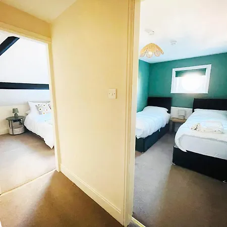 Langdale Loft - * Уитби
